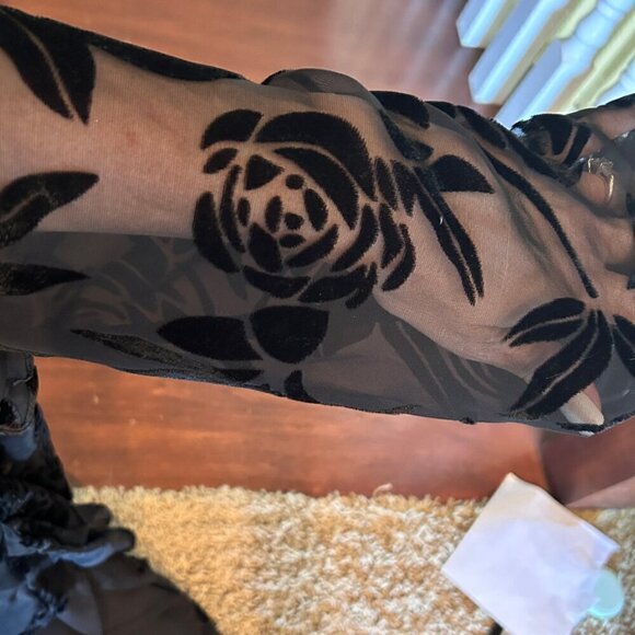 Vintage Anne Carson Black Chiffon Wrap Around Blouse in Size Small - Picture 5 of 6